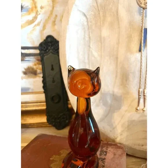Vintage Viking Glass Amber Cat Figurine – MCM Paperweight – 1970s - Picture 2 of 5